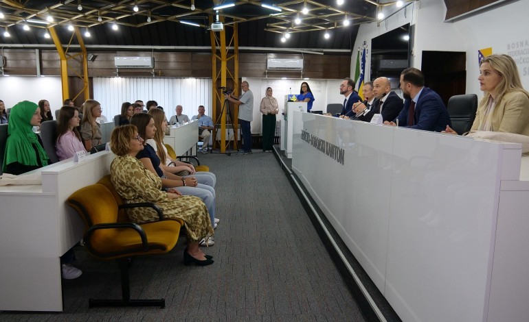 files/.tmb/ucenici-generacije-1.jpg