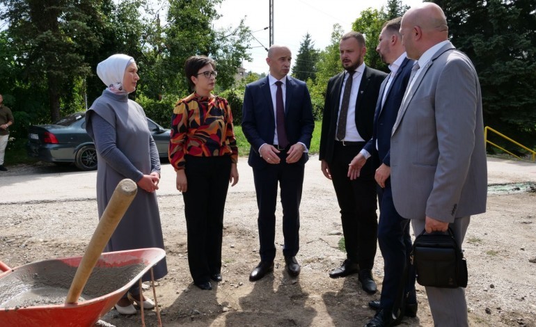 files/polozen-kamen-temeljac-za-zgradu-centra-za-socijalni-rad-u-zavidovicima.jpg