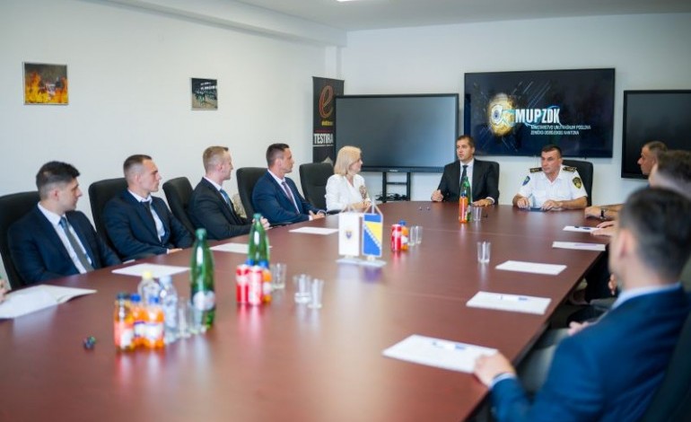 files/promocija-mladji-insp-mup-zdk-64.jpg