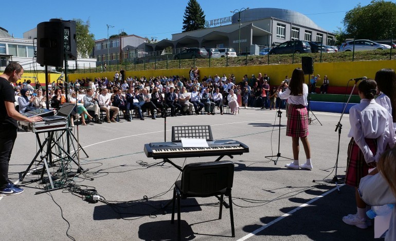 files/skola-kakanj-8.jpg