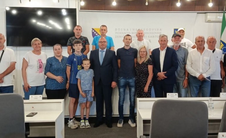 files/vise-od-214.000-km-za-stambeno-zbrinjavanje-branilaca-i-njihovih-porodica-1.jpeg